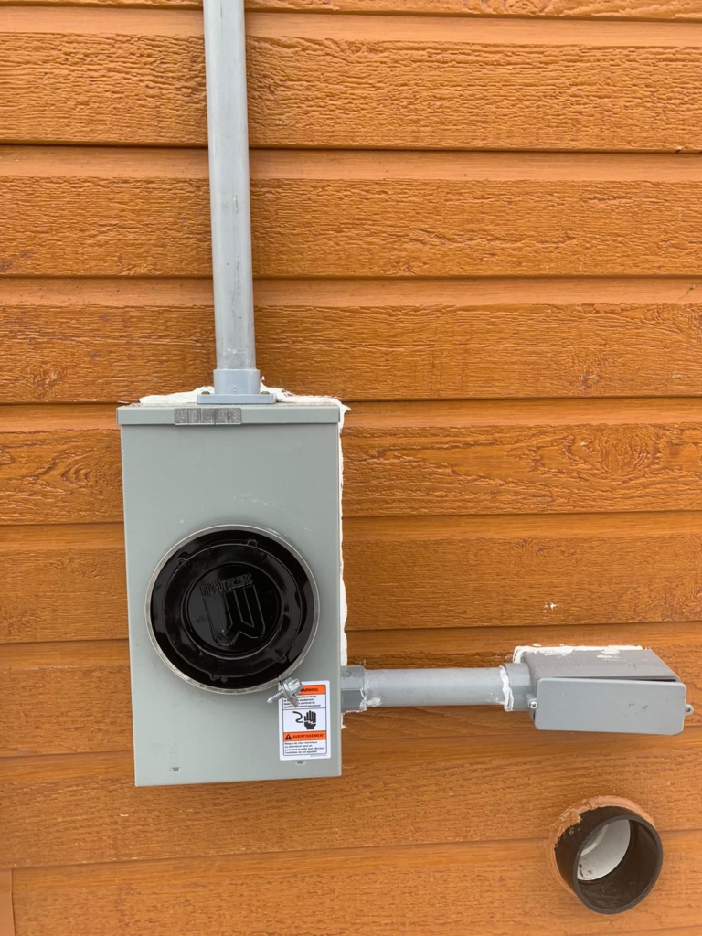 Boîtier de compteur électrique extérieur