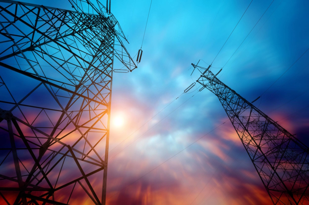 Lignes et pylônes électriques